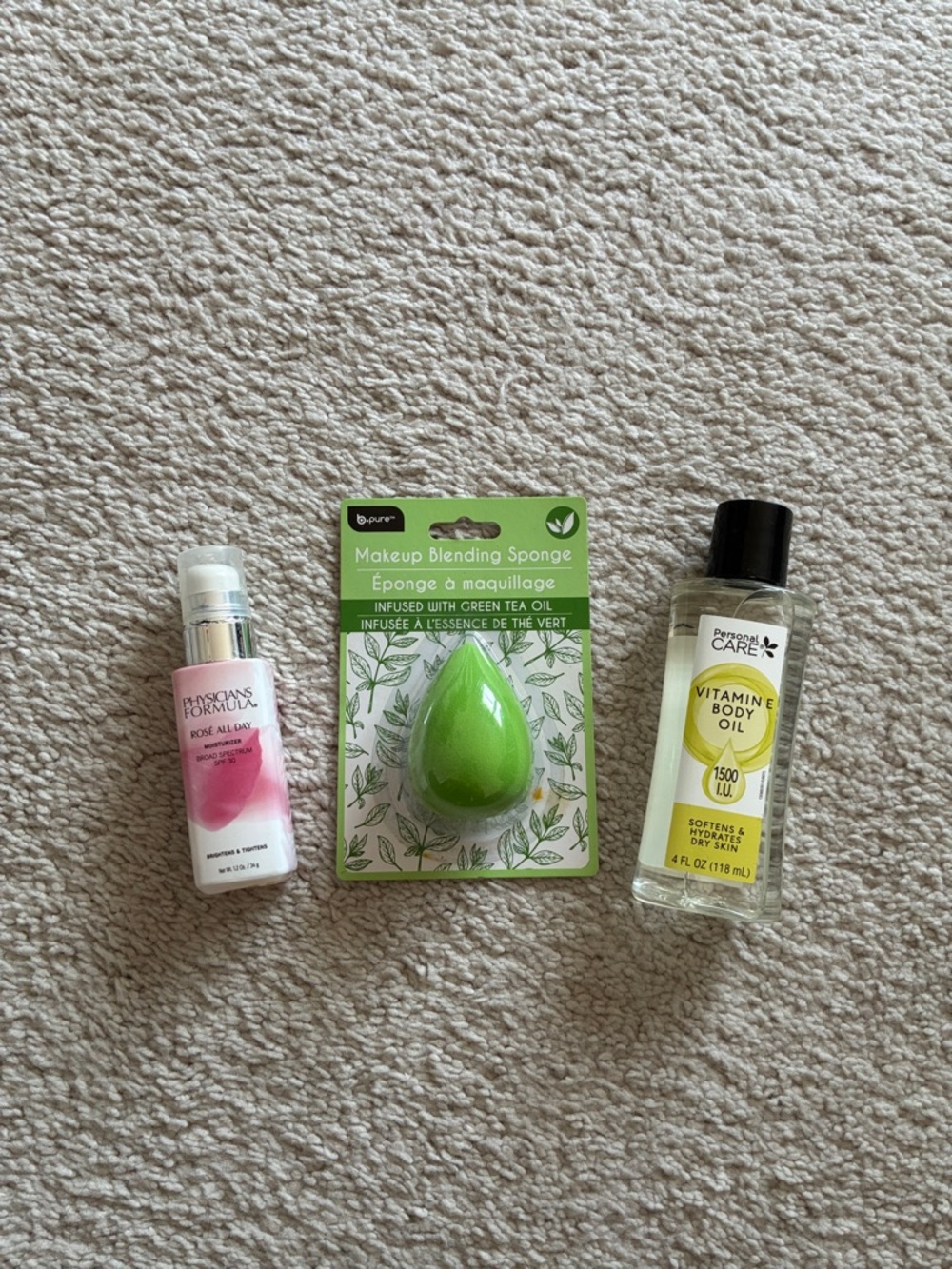 Green Makeup Blending Sponge - Makeup Applicator, Moisturizer